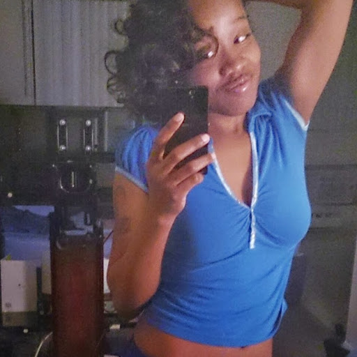 Claudia Jenkins Photo 33