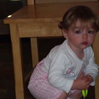 Paula Nicholson Photo 19