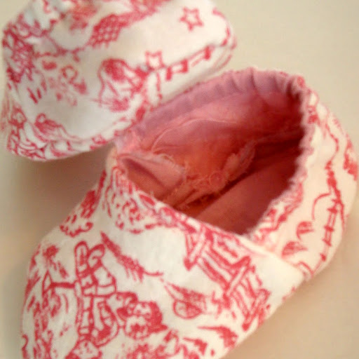 Emily Abbott Photo 20