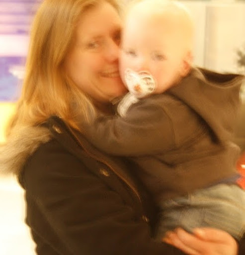 Julie Hadley Photo 22