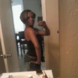 Delilah Harris Photo 6