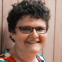 Lisa Hatcher Photo 23