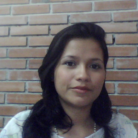 Laura Torres Photo 18