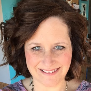 Suzanne Woods Photo 36