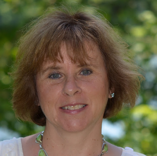 Barbara Evans Photo 50