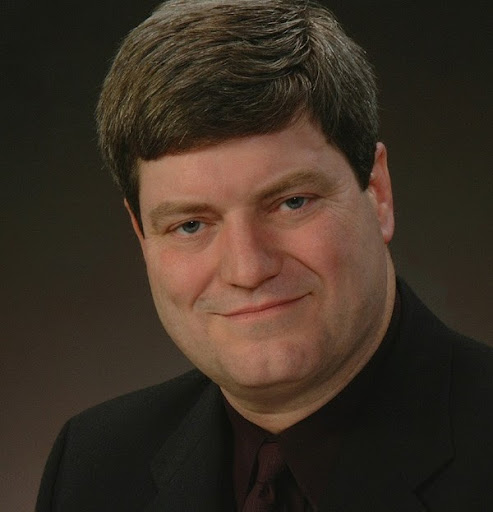 Donald Lloyd Photo 33