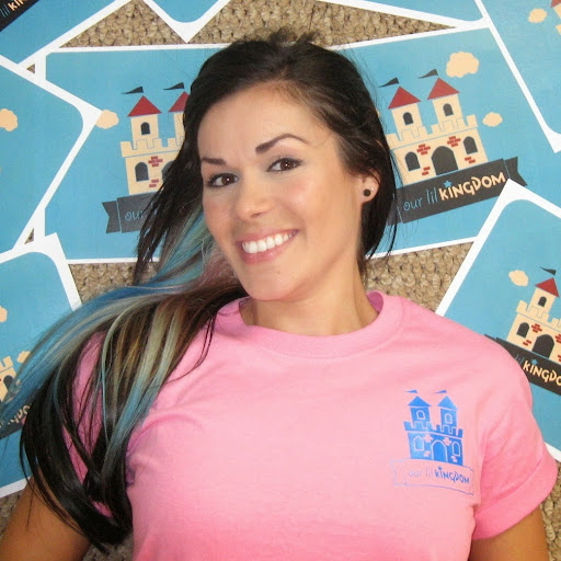 Emely Rodriguez Photo 13