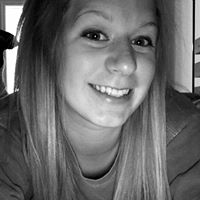 Hannah Rowan Photo 27