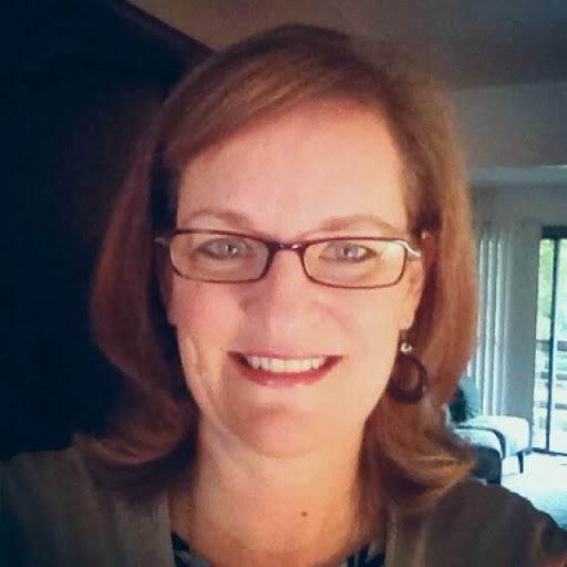 Ellen King Photo 27