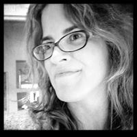 Stephanie Downey Photo 41