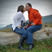 Tonya Leach Photo 22