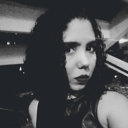 Julia Mathias Photo 18