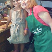 Suzanne Nichols Photo 20