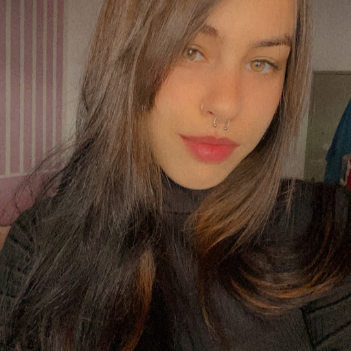 Julia Marques Photo 31