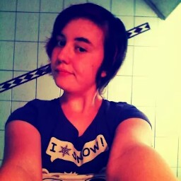 Anna Werner Photo 12