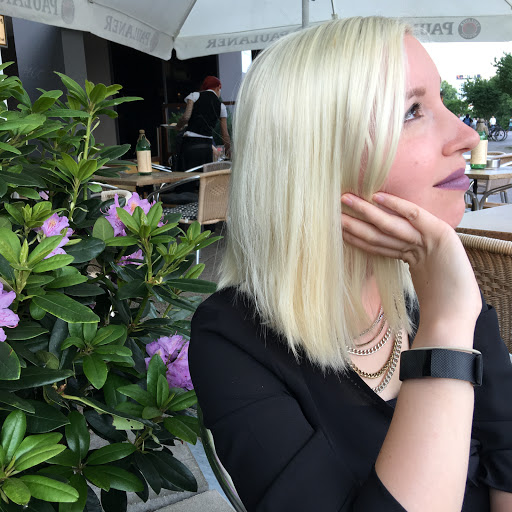 Colleen Casey Photo 17