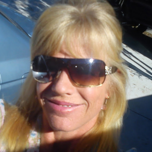 Catherine Elliott Photo 12