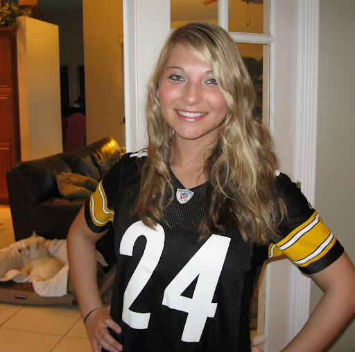 Julie Levin Photo 24