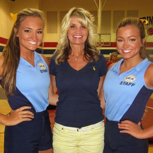 Donna Maxwell Photo 27