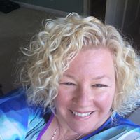 Elizabeth Wurst Photo 10