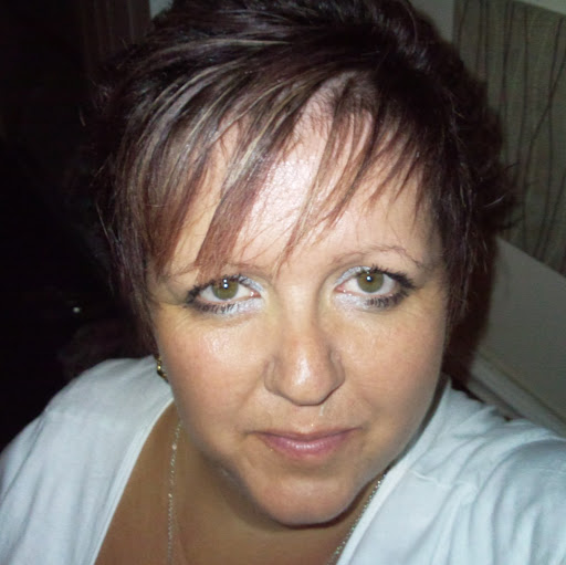 Debbie Anderson Photo 22