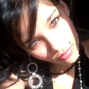 Candice Nicholson Photo 13