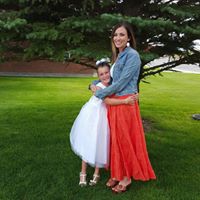 Holly Tucker Photo 41