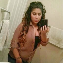 Stephanie Montano Photo 12