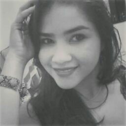 Camila Santos Photo 6