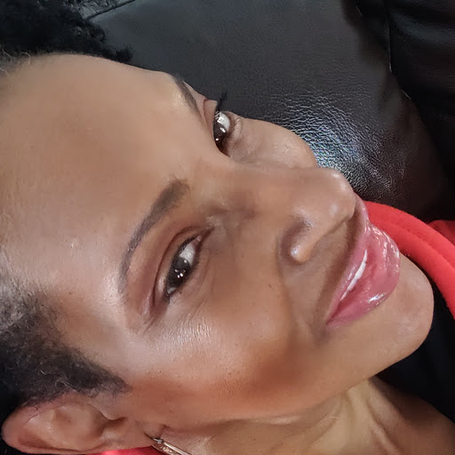 Alice Smith Photo 11