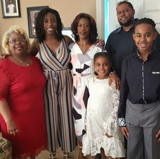 Cynthia Grimes Photo 16