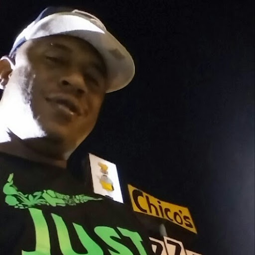 Derrick Watson Photo 42