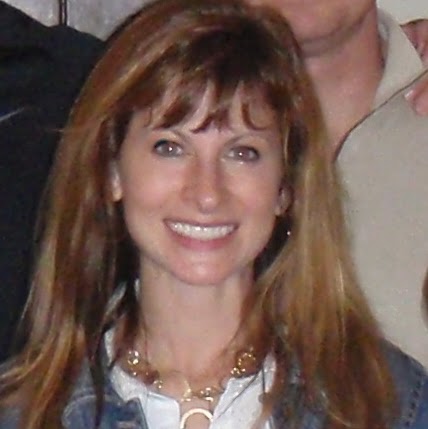 Lisa Compton Photo 41