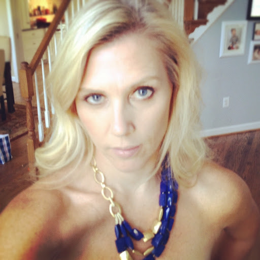 Julia Solomon Photo 13