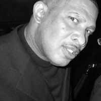 Derrick Gilbert Photo 15