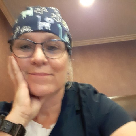 Vickie Gregg Photo 24