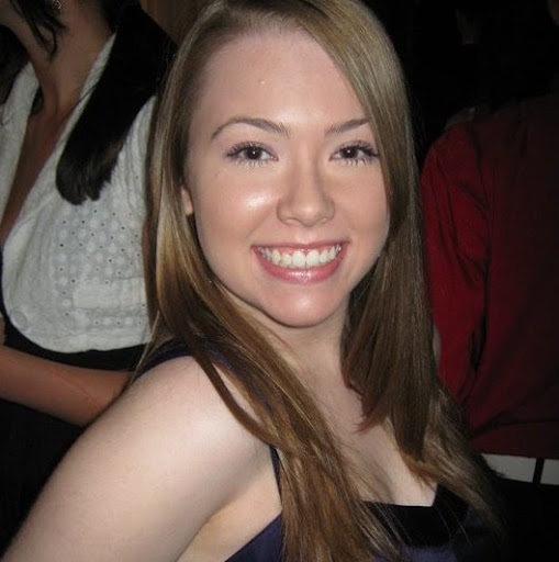 Amber Robins Photo 5