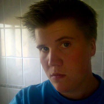 Theo Kuhn Photo 12