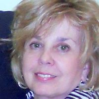 Joyce Sharp Photo 25