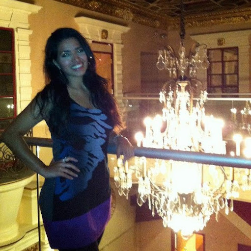 Cindy Lozano Photo 14