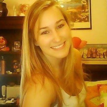 Jessica Yeager Photo 17