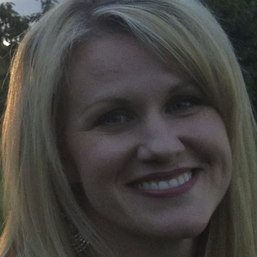 Elizabeth Sutton Photo 39