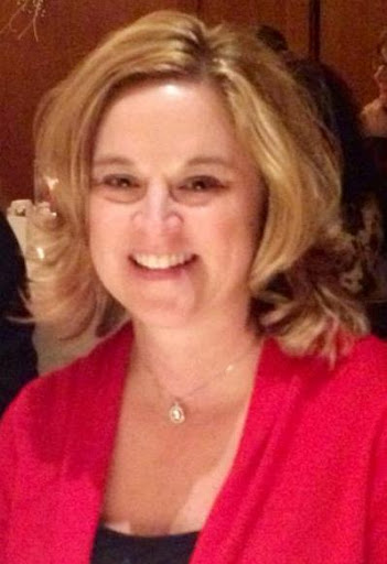 Jennifer Nolan Photo 8