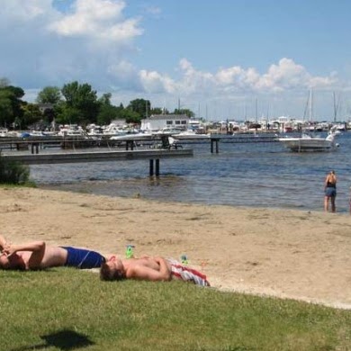 Suzanne Nolan Photo 13