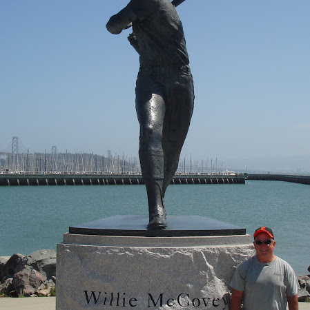 Dennis Nicholson Photo 30