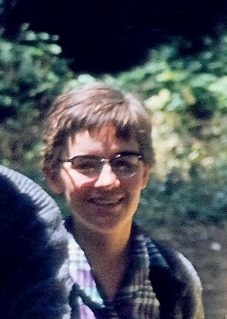 Barbara Bell Photo 14