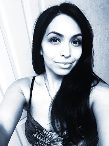 Vicki Adams Photo 28