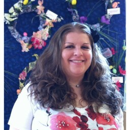 Michelle Schofield Photo 36