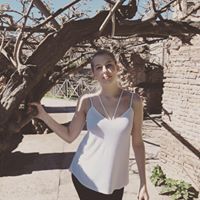 Samantha Peacock Photo 15