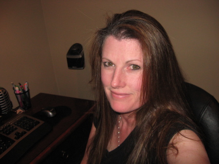 Lisa Stephens Photo 31